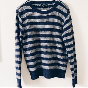 Forever 21 Sweater, NEVER WORN. Size:M